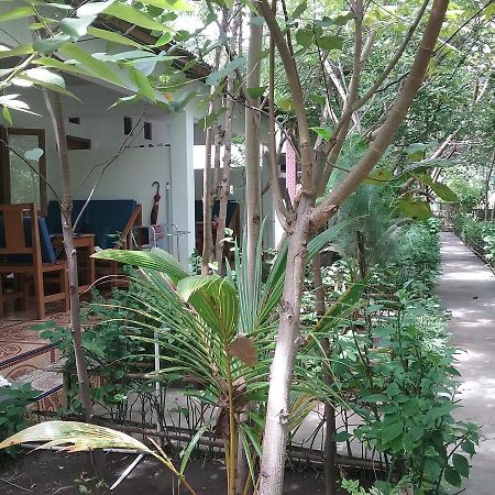 גילי מנו Putri Homestay מראה חיצוני תמונה