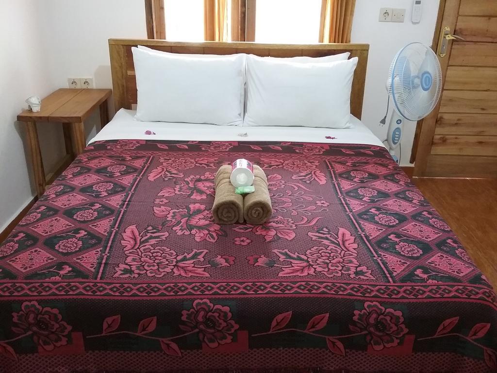 גילי מנו Putri Homestay מראה חיצוני תמונה