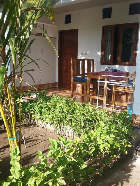 גילי מנו Putri Homestay מראה חיצוני תמונה
