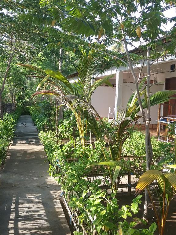 גילי מנו Putri Homestay מראה חיצוני תמונה